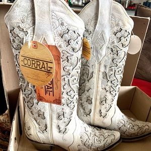 Ladies White & Bone Colored Glitter Corral Boots